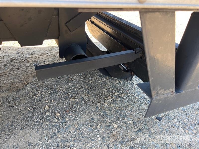 Isuzu NPR Camiones con temperatura controlada