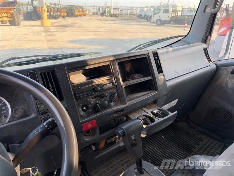 Isuzu NPR Andere Fahrzeuge