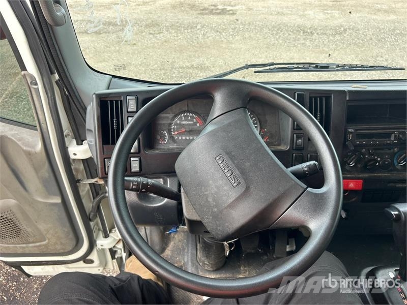 Isuzu NPR Ostali kamioni