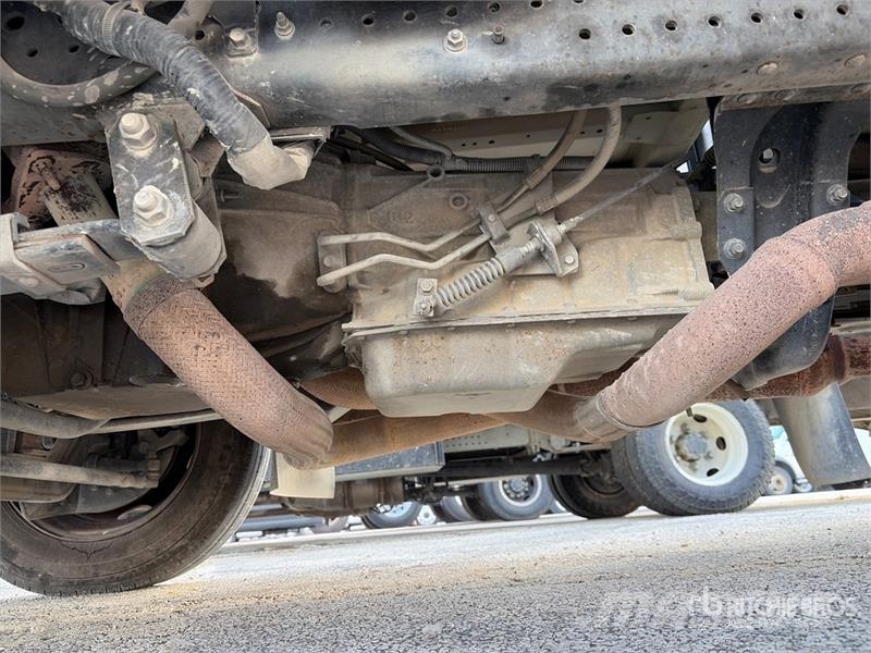 Isuzu NPR Andere Fahrzeuge