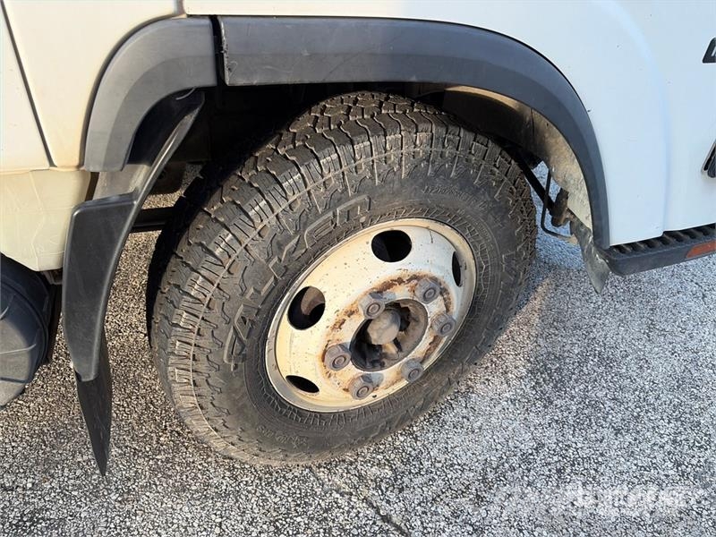 Isuzu NPR Andere Fahrzeuge
