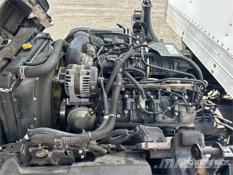 Isuzu NPR Sanduk kamioni