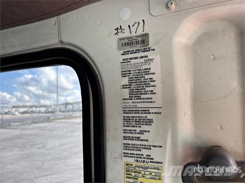 Isuzu NPR Kamioni sa otvorenim sandukom