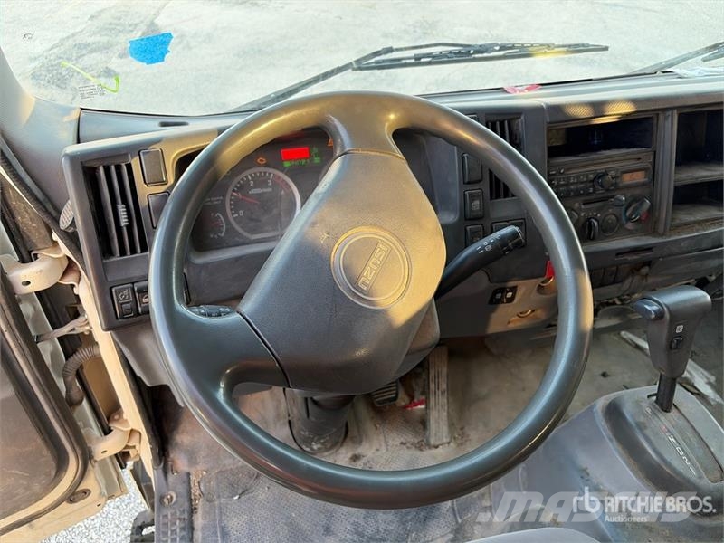 Isuzu NPR Andere Fahrzeuge