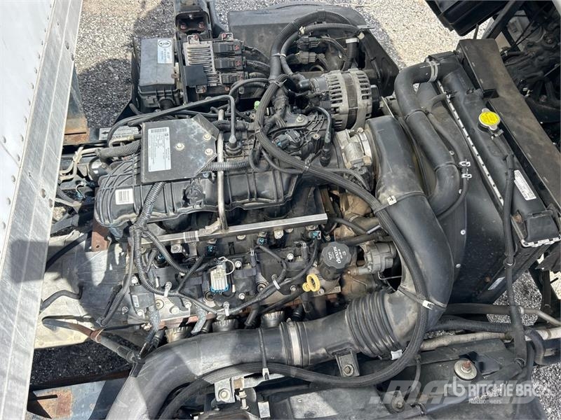 Isuzu NPR Sanduk kamioni