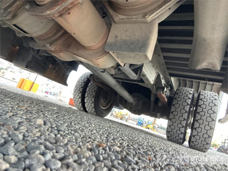 Isuzu NPR Lette lastebiler