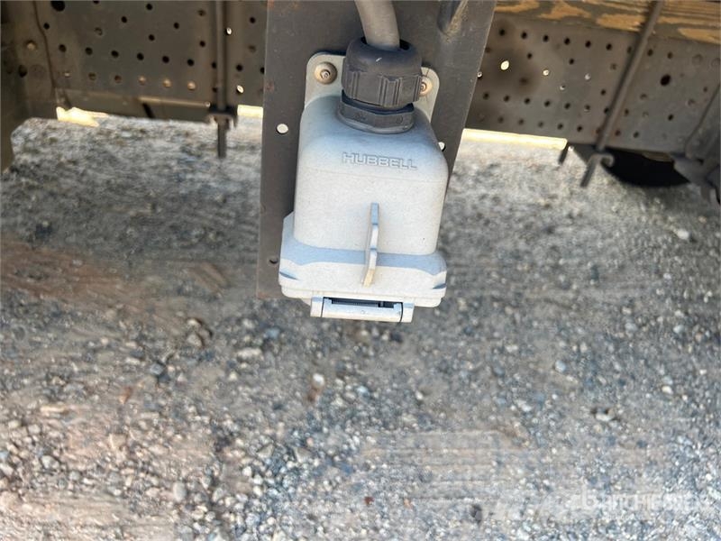 Isuzu NPR Camiones con temperatura controlada