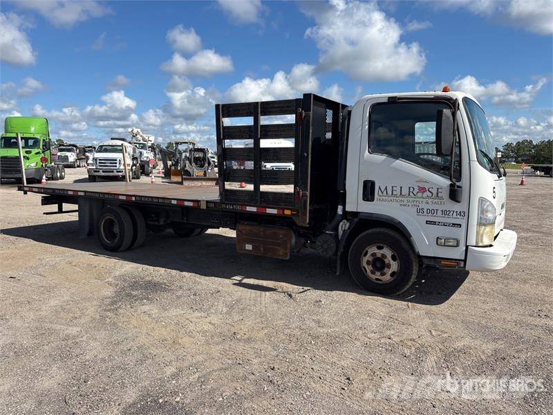 Isuzu NPR Flatbed / Dropside trucks