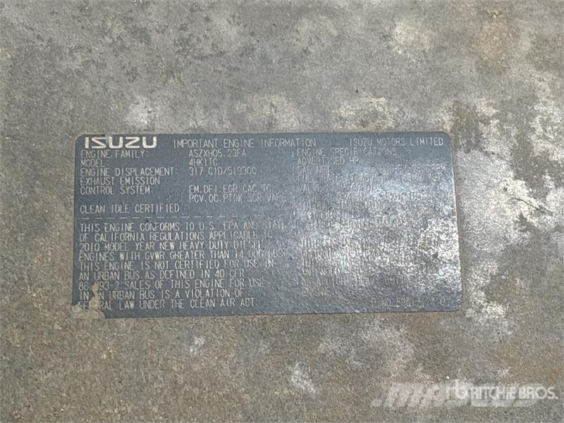 Isuzu NPR 탑차 트럭
