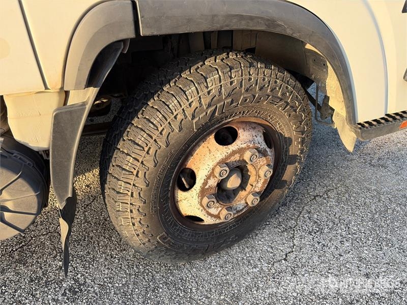 Isuzu NPR Andere Fahrzeuge