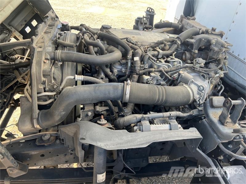 Isuzu NPR Camiones con temperatura controlada