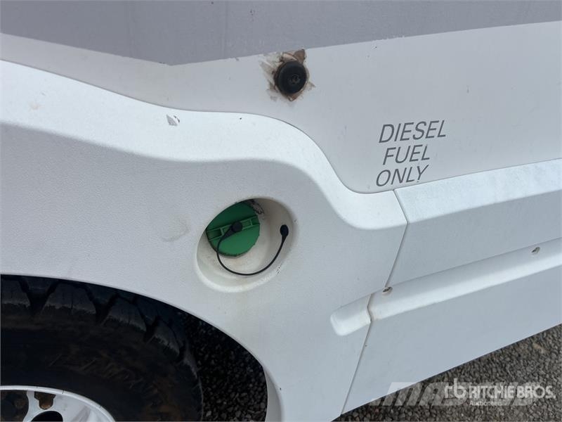 Isuzu NPR Lette lastebiler