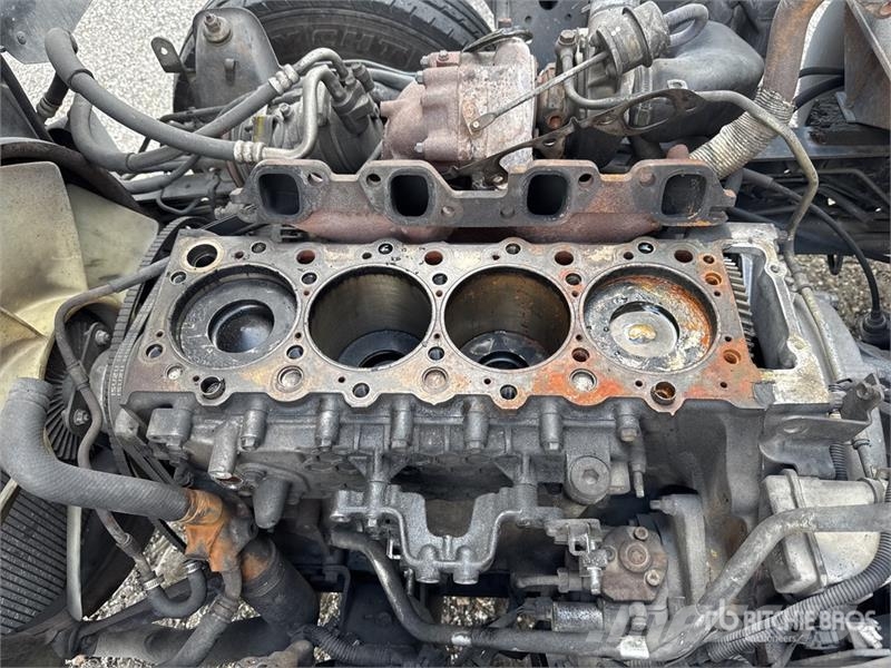 Isuzu NPR Skriňová nadstavba