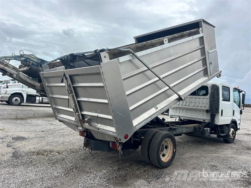 Isuzu NPR Kiper tovornjaki