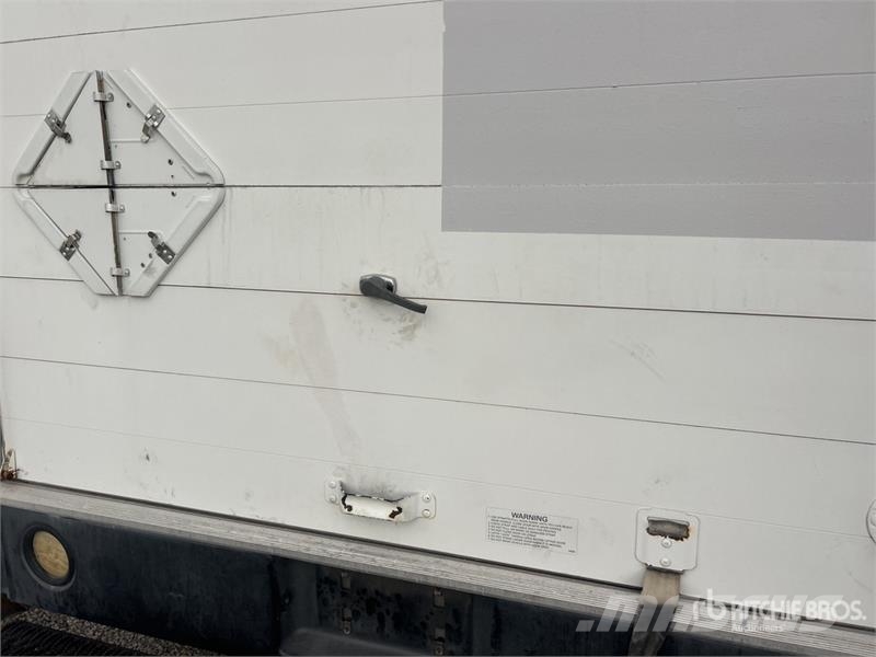 Isuzu NPR Lette lastebiler