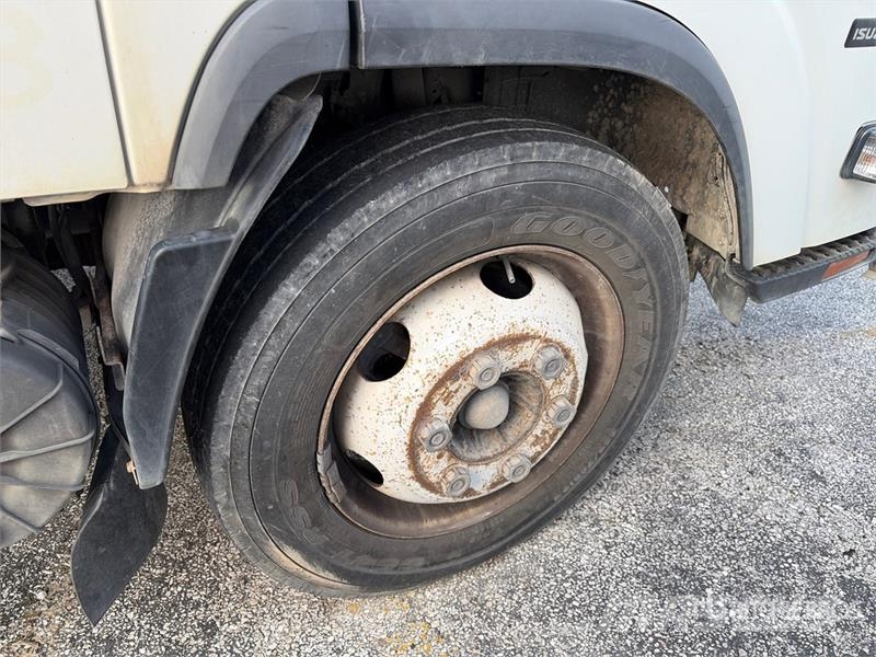 Isuzu NPR Andere Fahrzeuge