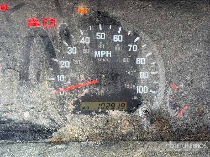 Isuzu NPR Φορτηγά Κόφα