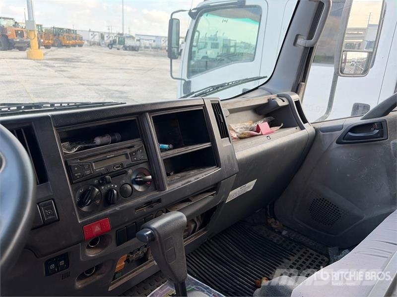 Isuzu NPR Andere Fahrzeuge