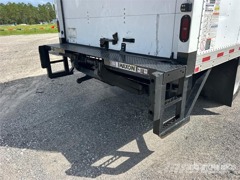 Isuzu NPR Sanduk kamioni