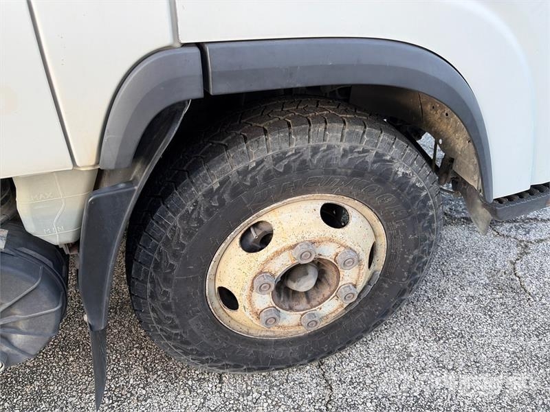 Isuzu NPR Andere Fahrzeuge