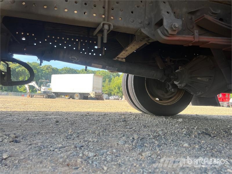 Isuzu NPR Camiones con temperatura controlada