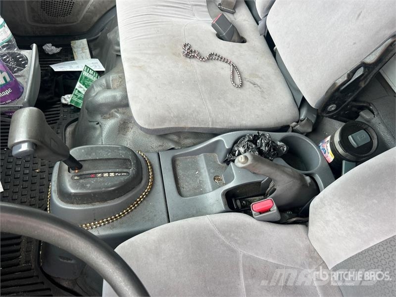 Isuzu NPR Kiper tovornjaki