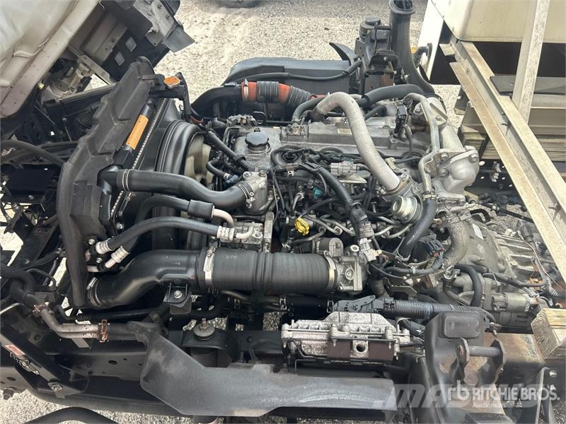 Isuzu NPR 4x2 Sprayer Truck Вантажівки / спеціальні
