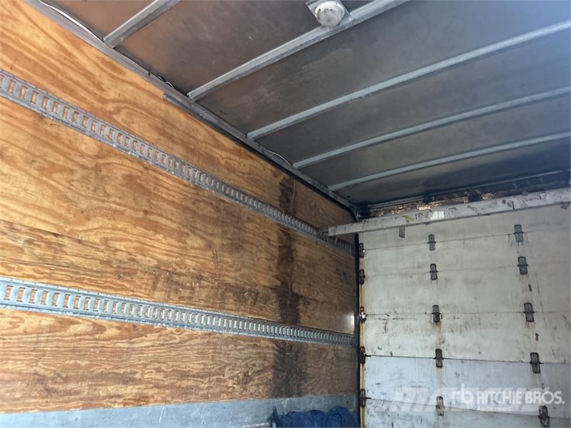 Isuzu NPR HD Camiones caja cerrada