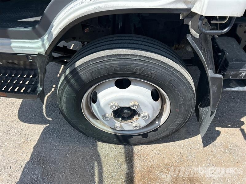 Isuzu NPR HD Каросерии