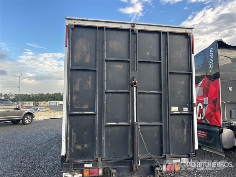 Isuzu NPR HD Box trucks