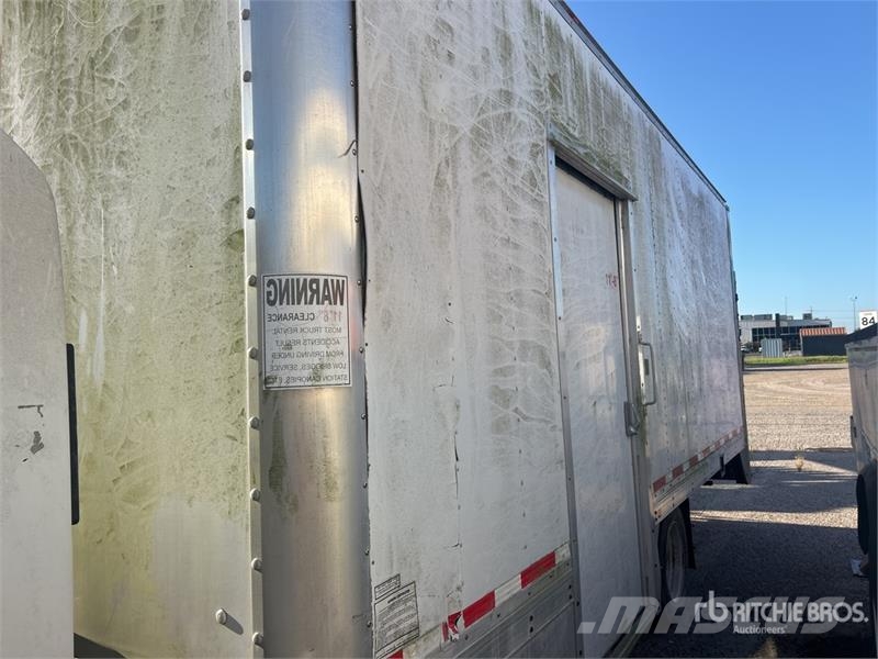 Isuzu NPR HD Camiones caja cerrada