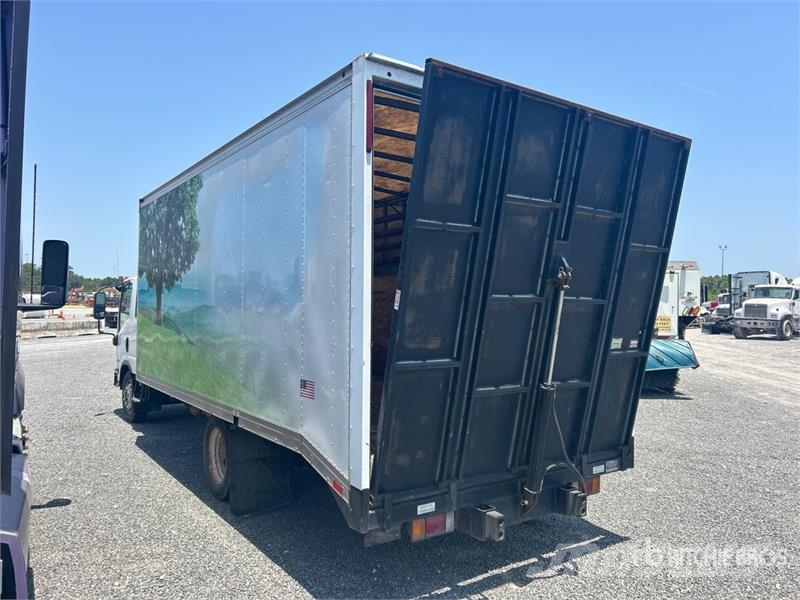 Isuzu NPR HD Box trucks