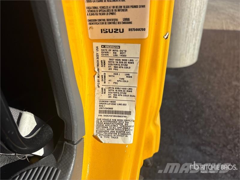 Isuzu NPR HD Bakwagens met gesloten opbouw