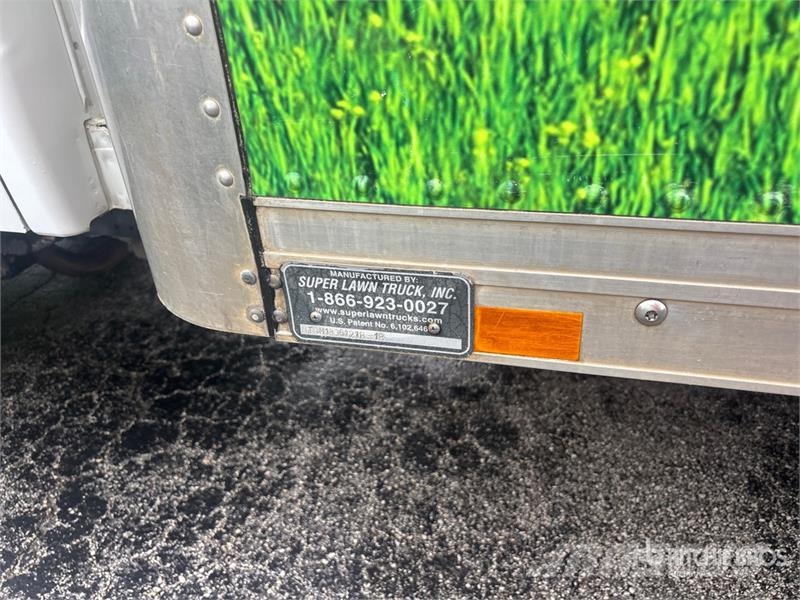 Isuzu NPR HD Skåpbilar
