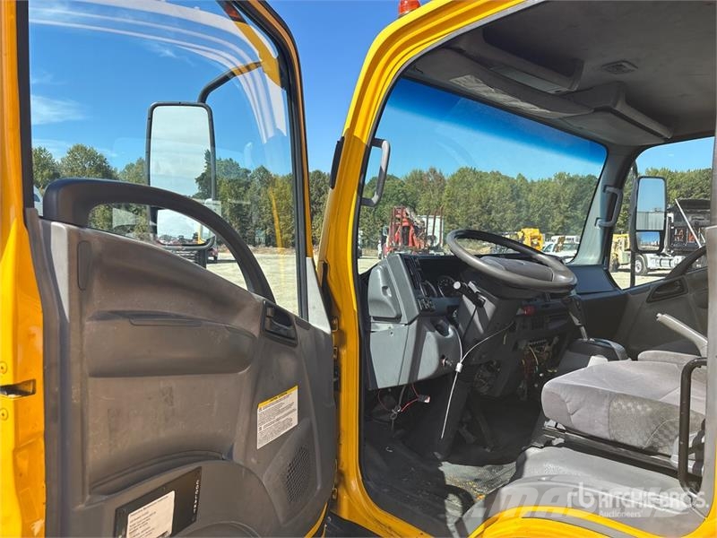 Isuzu NPR HD Kofferaufbau