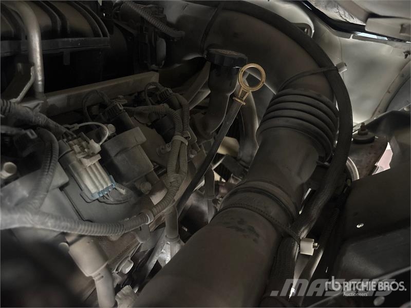 Isuzu NPR HD Skåpbilar