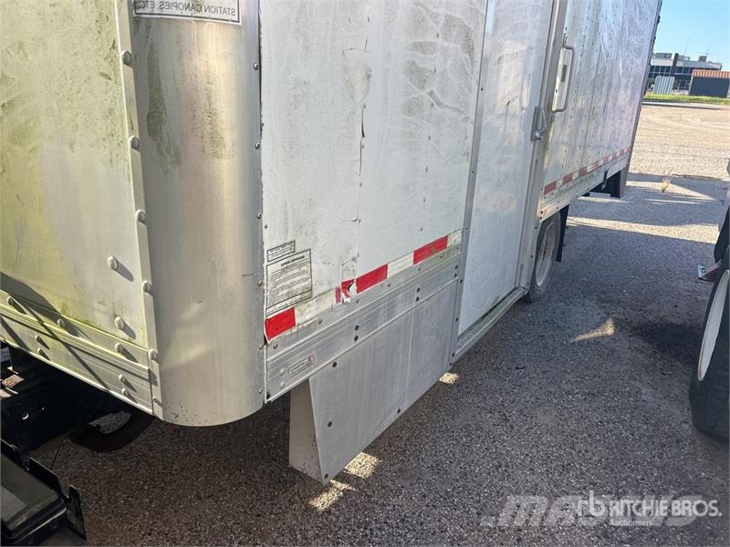 Isuzu NPR HD Camiones caja cerrada