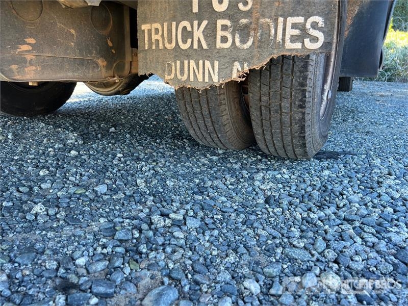 Isuzu NPR HD 4x2 Crew Cab Landscape Truck Otros camiones