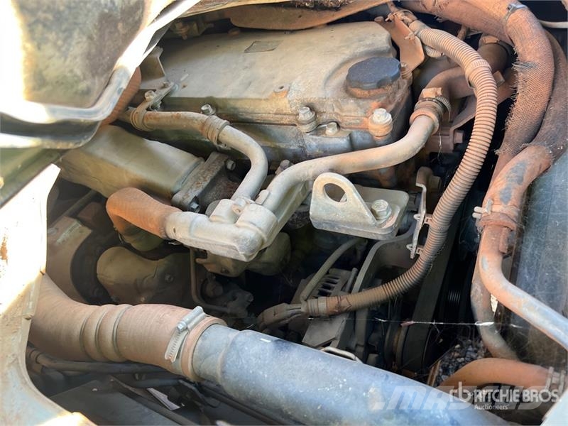 Isuzu NPR HD 4x2 Crew Cab Landscape Truck Otros camiones
