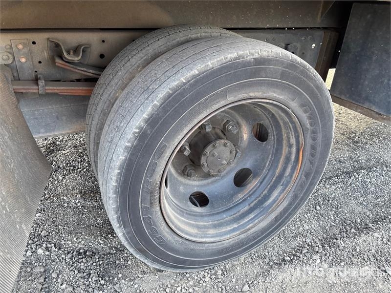 Isuzu NPR HD 4x2 Crew Cab Landscape Truck Otros camiones