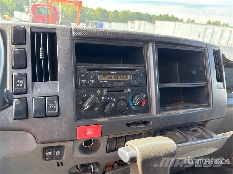 Isuzu NPR HD 4x2 Crew Cab Landscape Truck Otros camiones