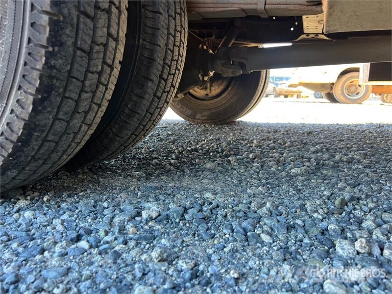 Isuzu NPR HD 4x2 Crew Cab Landscape Truck Otros camiones