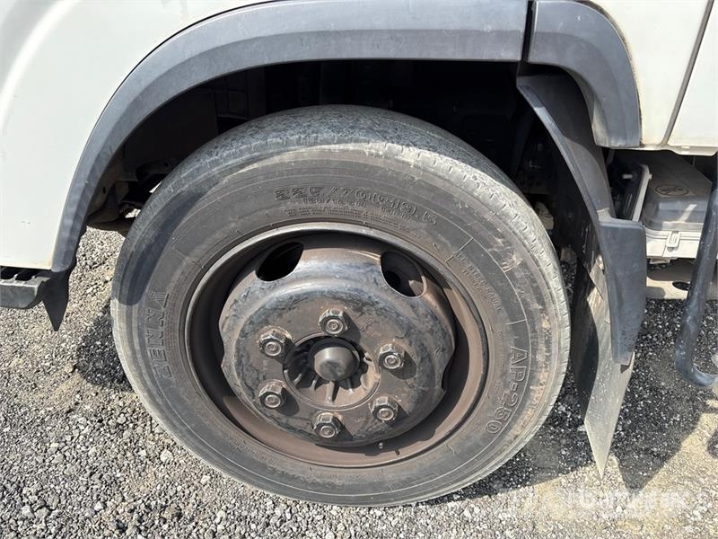 Isuzu NPR HD 4x2 Crew Cab Landscape Truck Otros camiones
