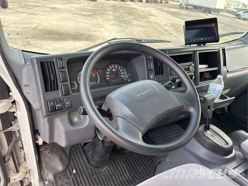 Isuzu NPR HD 4x2 Van Truck Camiones con caja de remolque