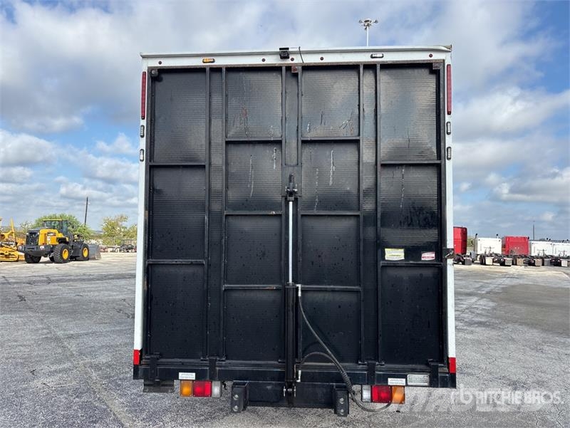 Isuzu NPR HD 4x2 Van Truck Camiones con caja de remolque