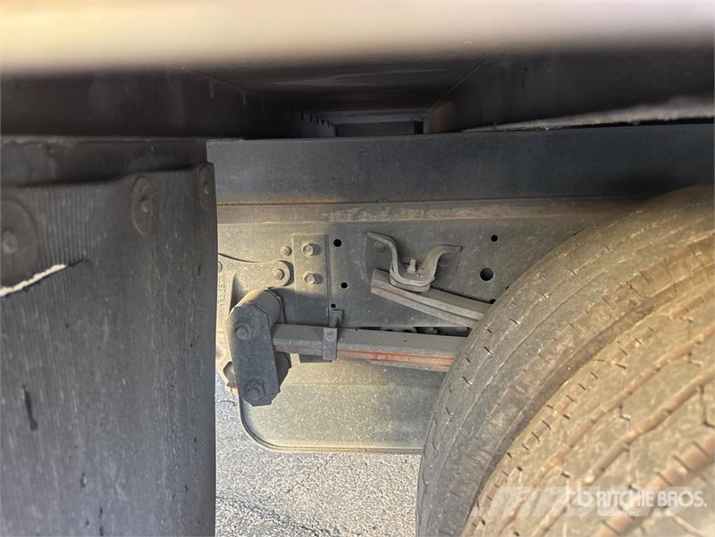 Isuzu NPR HD 4x2 Van Truck Box trucks