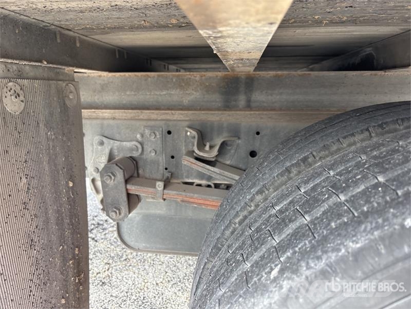 Isuzu NPR HD 4x2 Van Truck Camiones con caja de remolque