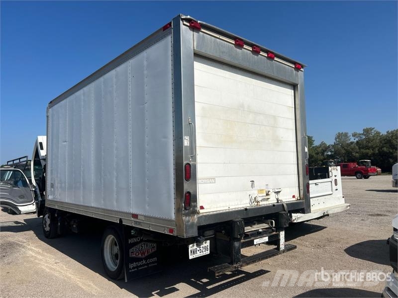 Isuzu NPR-XD 4x2 Refrigerated Truck Chladiarenské nákladné vozidlá