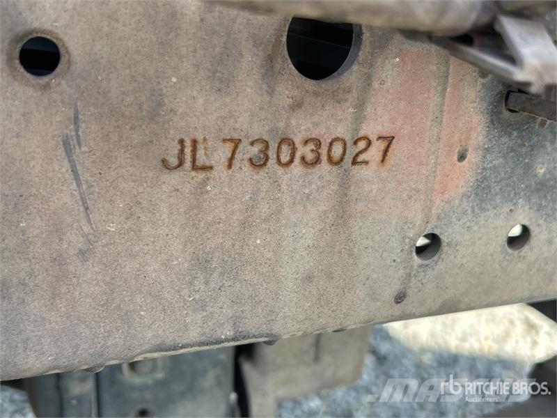 Isuzu NQR Pometalni stroji