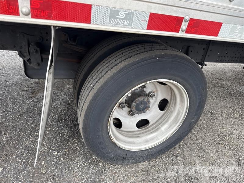 Isuzu NQR Tovornjaki zabojniki